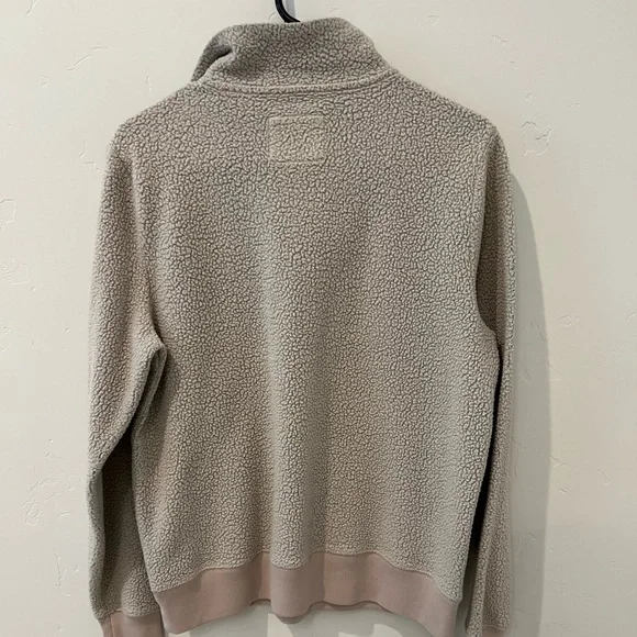 Abercrombie & Fitch Women’s Sherpa 3/4 Zip Sweater Cream size Medium - Picture 6 of 7